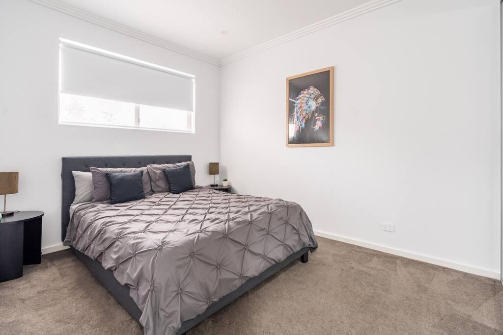 Neat 4 Bedroom In Catherine Fields Narellan Buitenkant foto